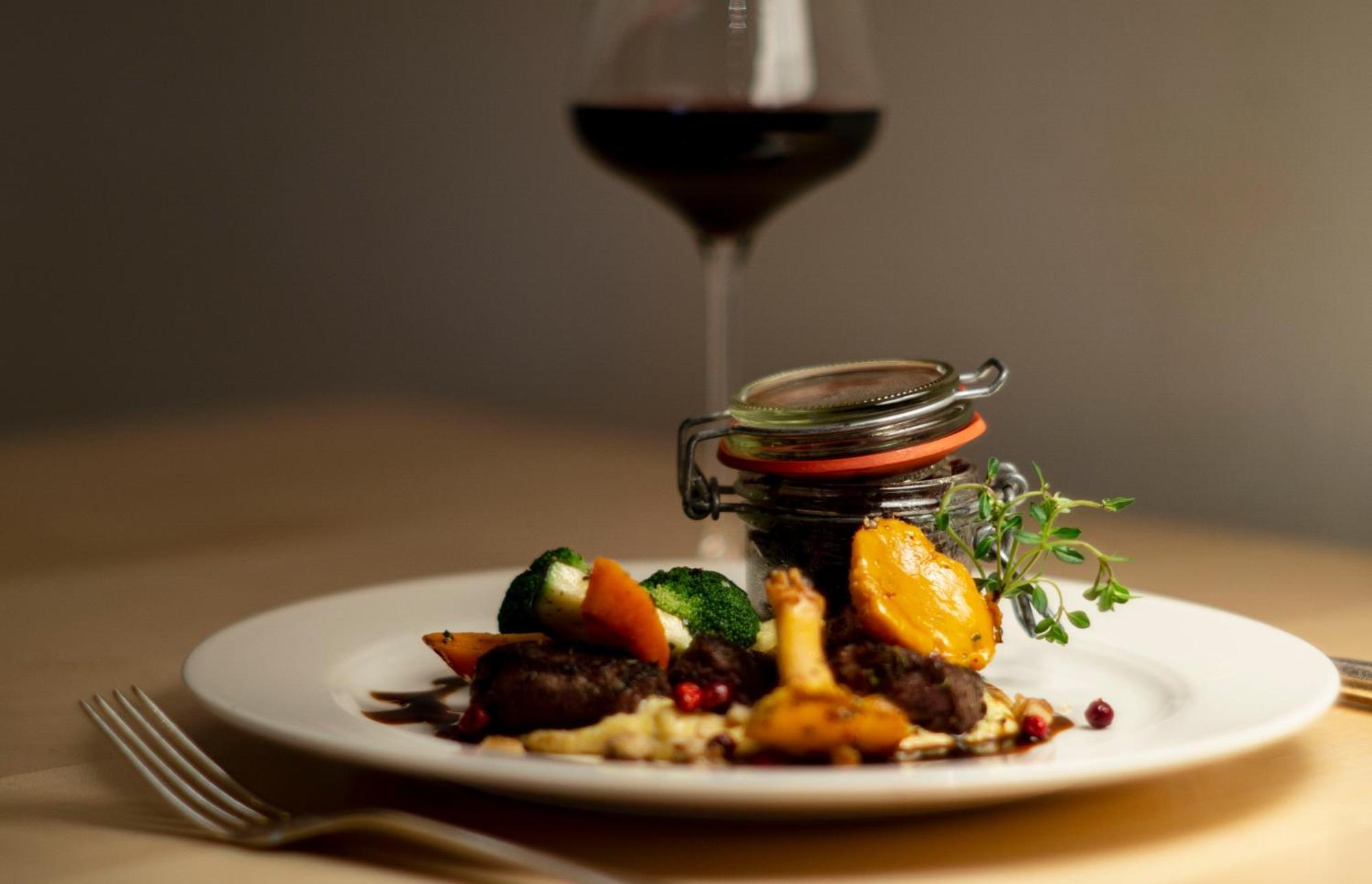 Goldener Adler - Im Sommer Silvretta Card Premium Inkludiert Hotel 4*