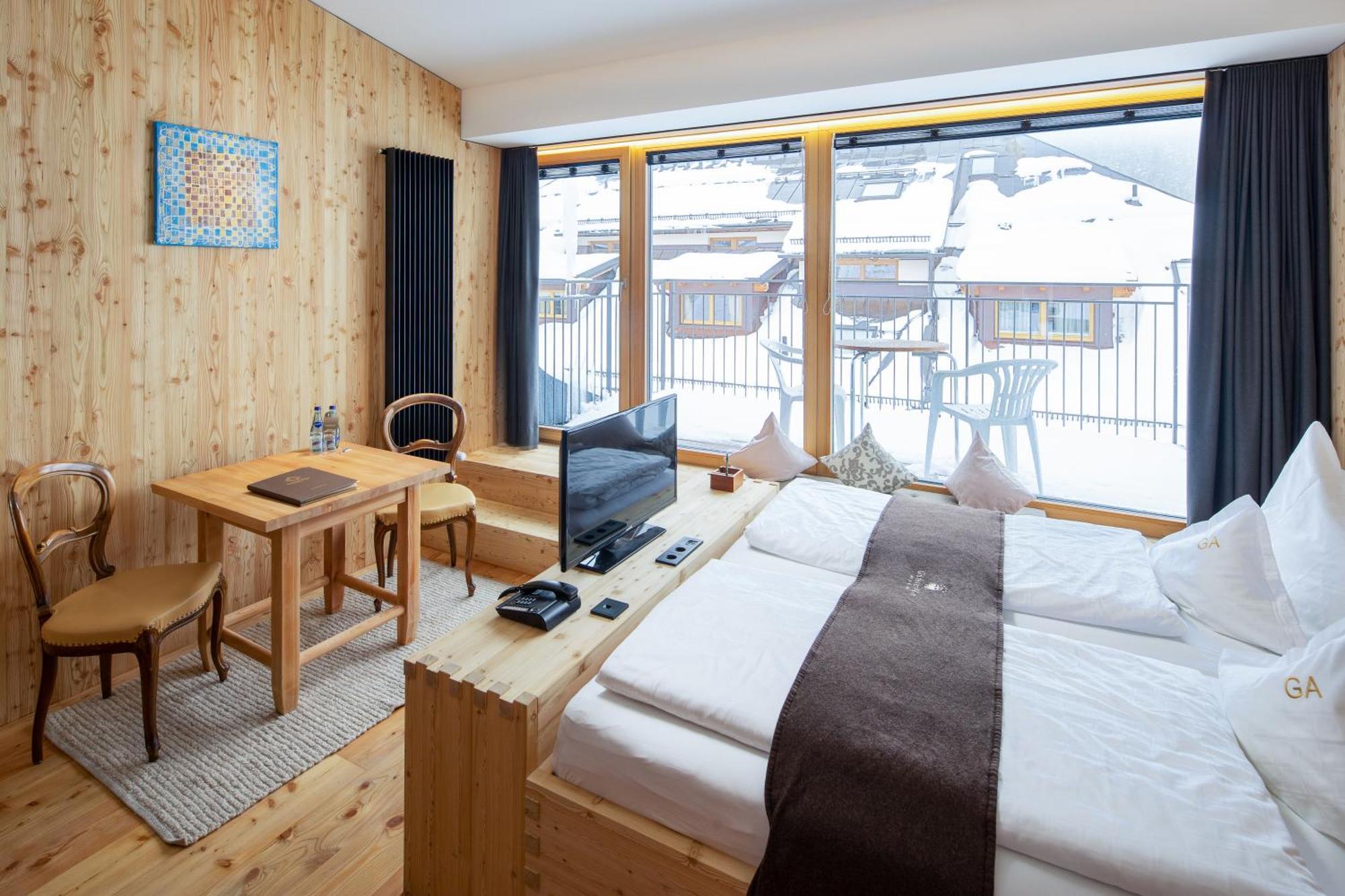 Hotel Goldener Adler - Im Sommer Silvretta Card Premium Inkludiert 4*
