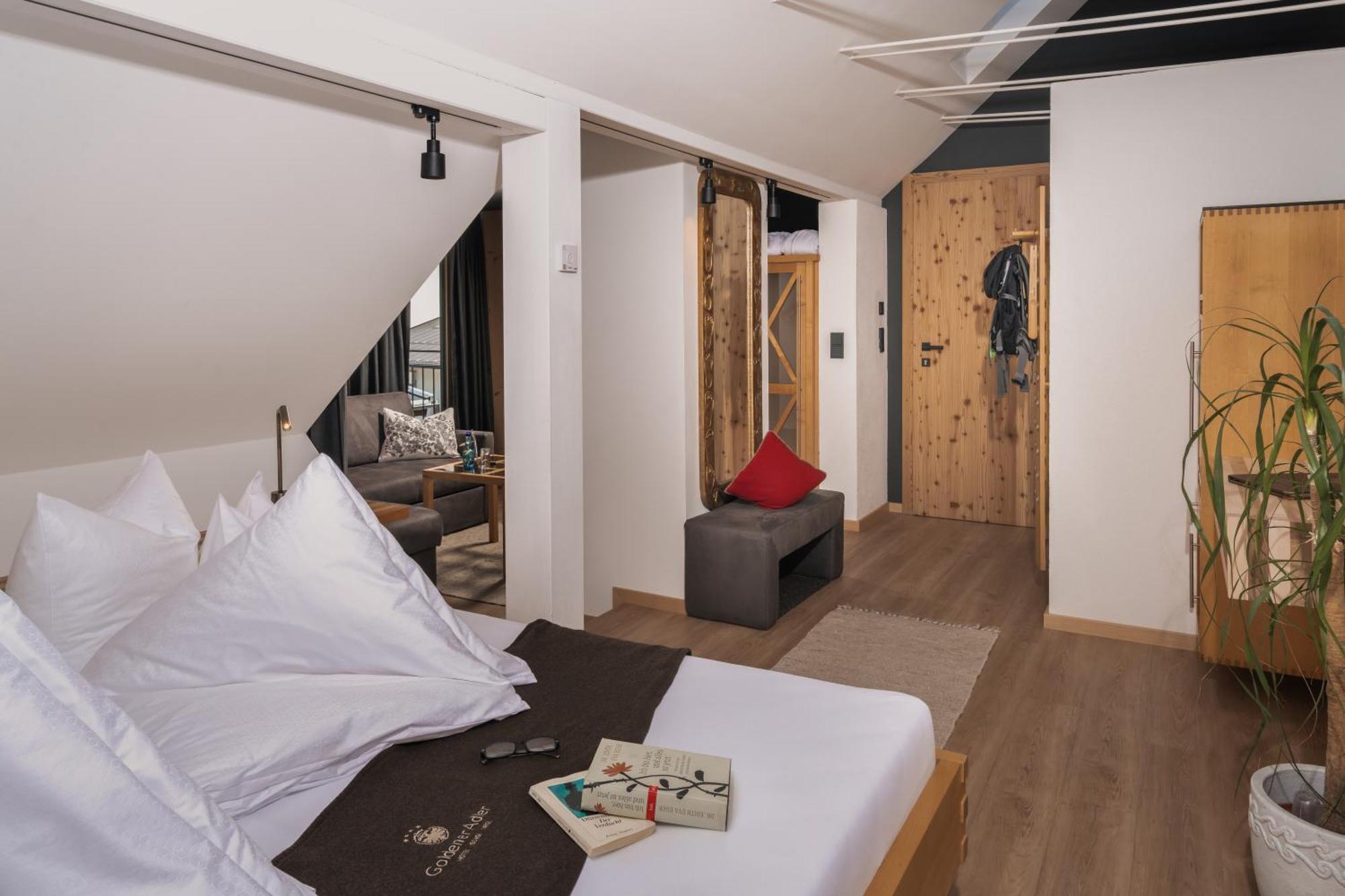 Goldener Adler - Im Sommer Silvretta Card Premium Inkludiert 4*