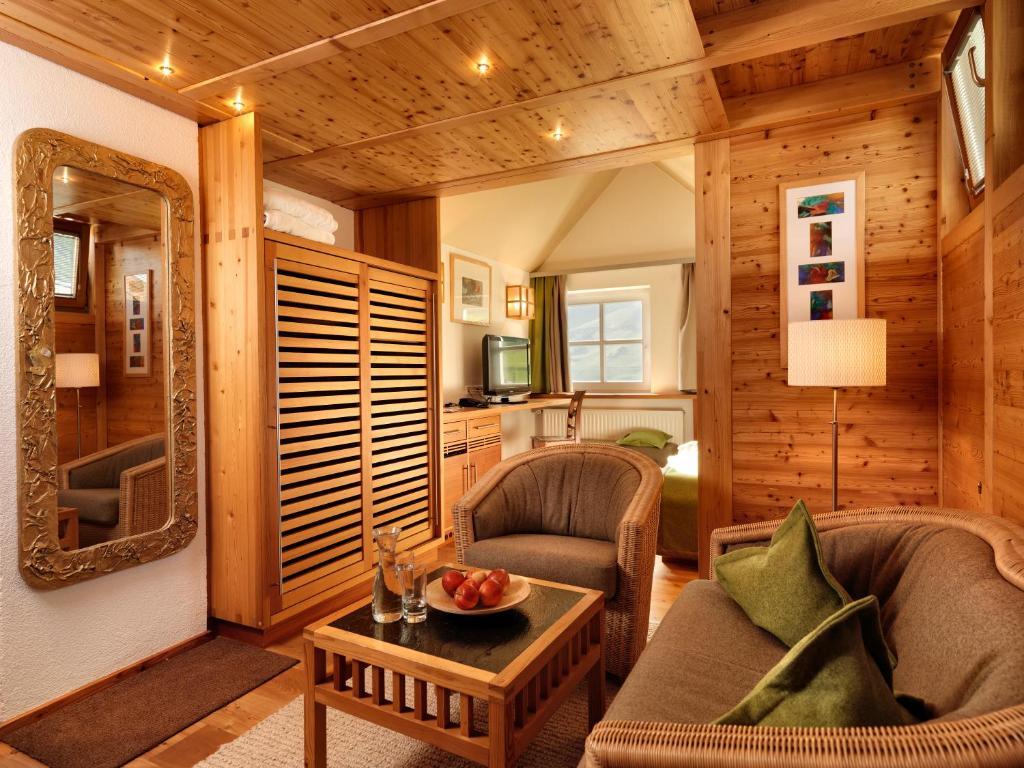 Goldener Adler - Im Sommer Silvretta Card Premium Inkludiert Ischgl